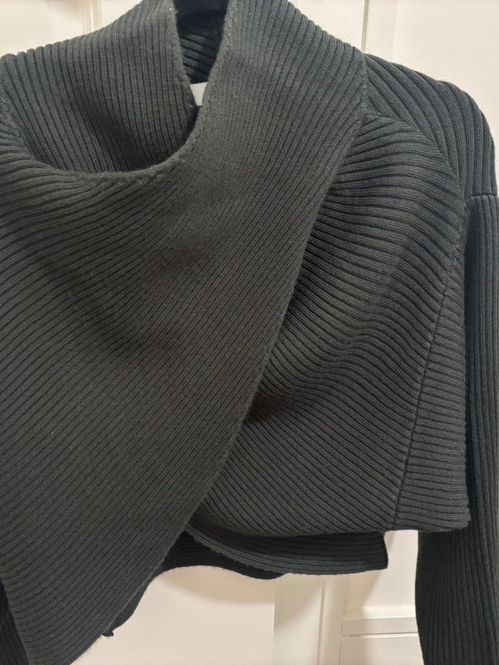 ASTR The Label Women's Green and Black Jumper